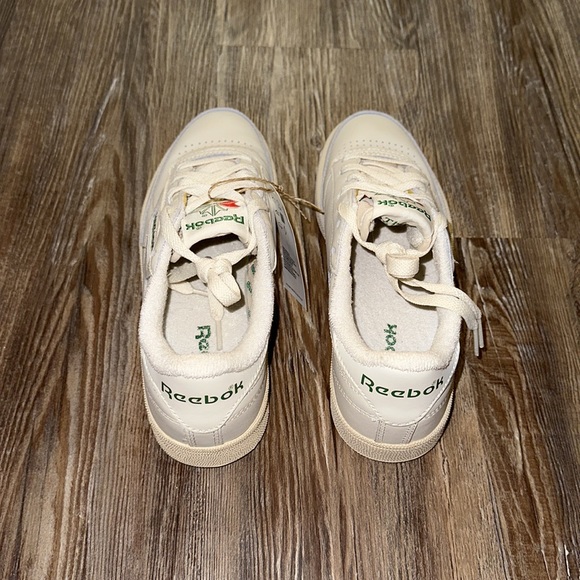 White Reebok Club Cs - Picture 5 of 7